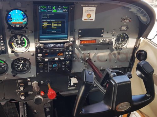 Cessna 172SP Millennium Skyhawk (2000) - D-ETLG : Le Classique Moderne, Équipé IFR – Image 2