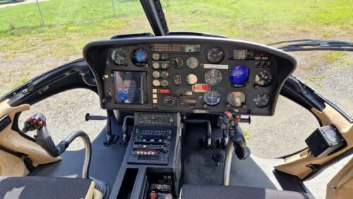 Eurocopter AS355 "Ecureuil 2" - Millésime 2000 (OCCASION) – Image 8