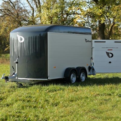 REMORQUE FOURGON DEBON ROADSTER 700