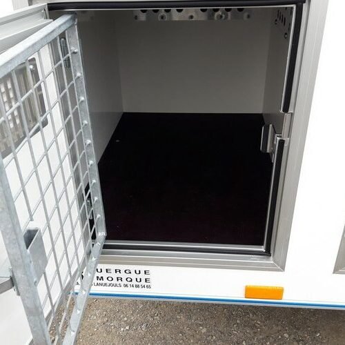 REMORQUE POUR TRANSPORT DE CHIENS 12 BOXES 2 ESSIEUX ROUES EXTERIEURES