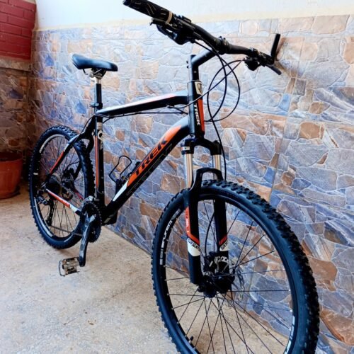 Vélo VTT Trek de 26 pouces en taille XL (OCCASION)
