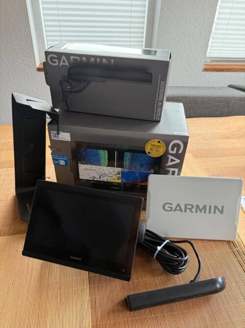 Combiné Sondeur/GPS Garmin GPSMAP 923xsv & Sonde GT56