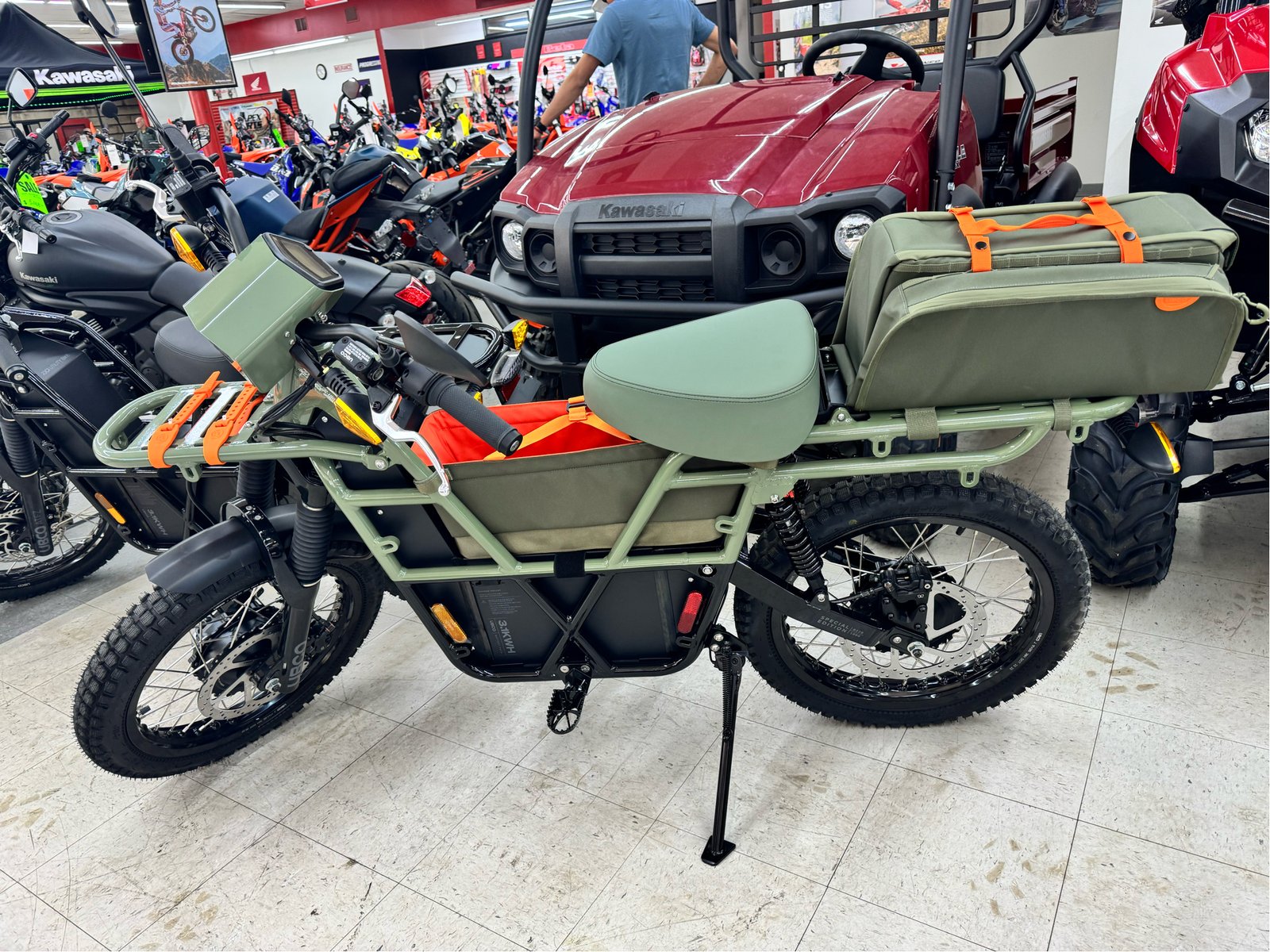 UBCO 2x2 Adventure – Moto Électrique 2WD (Transmission Intégrale) – Image 12