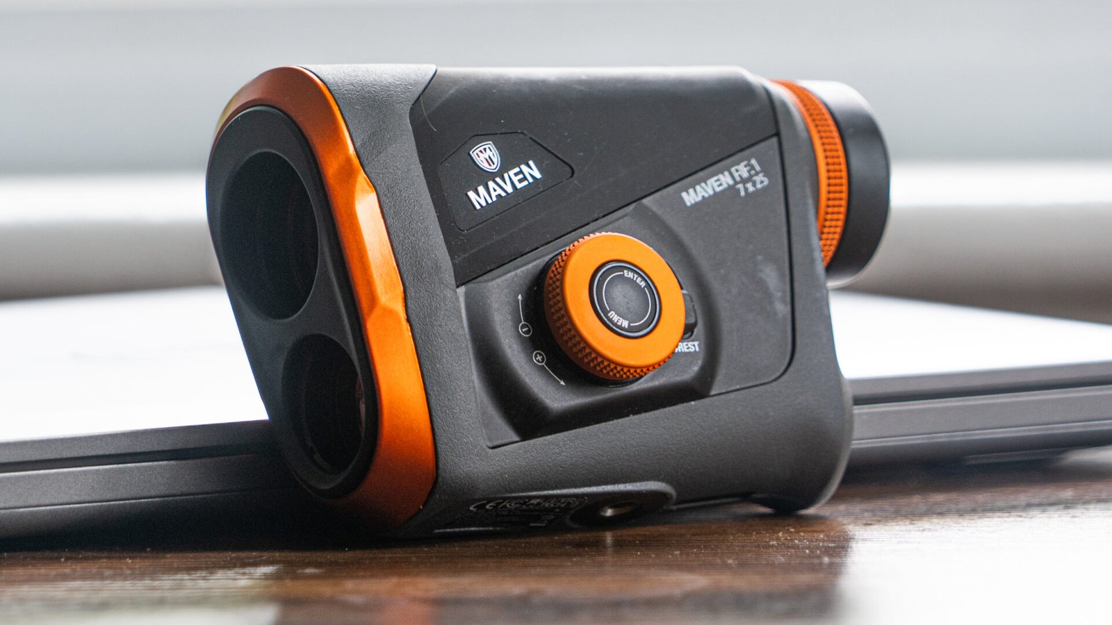 Télémètre Laser Maven RF.1 7x25 | Performance Longue Distance